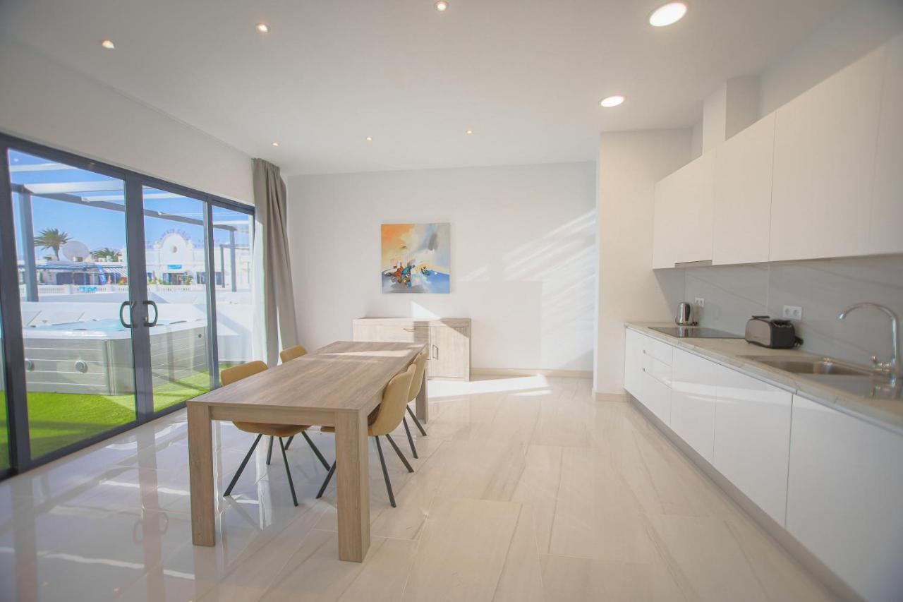 Atlantico Plaza Suite 6A - 2 Beds - 2 Baths Puerto del Carmen  Extérieur photo