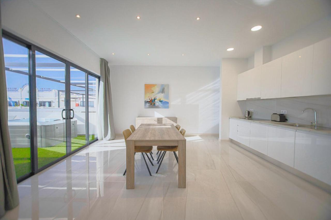 Atlantico Plaza Suite 6A - 2 Beds - 2 Baths Puerto del Carmen  Extérieur photo